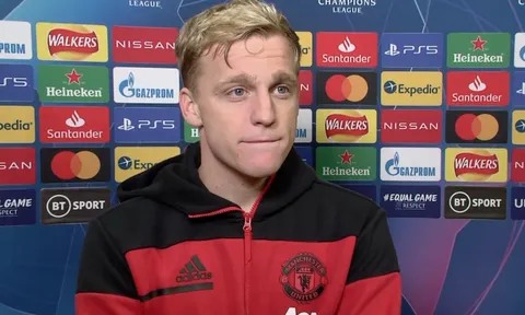 Đá vị trí mới mẻ ở M.U, Van de Beek bảo rằng rất "Ok"