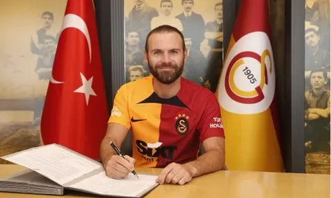 Mata phá vỡ im lặng sau khi rời Man Utd