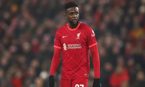Liverpool được khuyên tạc tượng cầu thủ dự bị