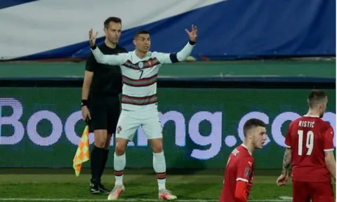 Ronaldo bị "tước đoạt" công trạng, Bồ Đào Nha cay đắng chia điểm với Serbia