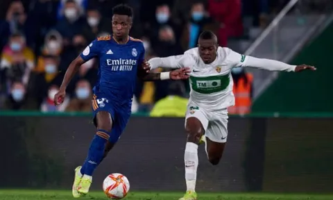 Fernandes sút như nã đạn, Man Utd trả đủ 'món nợ' trước Istanbul Basaksehir