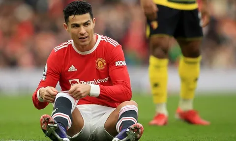 Conte ra quyết định cho thương vụ Man Utd - Harry Kane