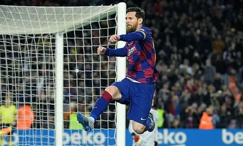 Ngó lơ Ziyech, HLV bị chủ tịch chỉ trích