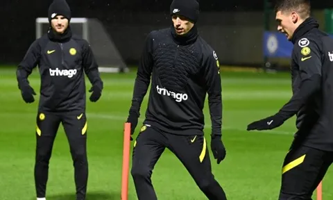 Lescott: Kane rất cân nhắc việc gia nhập M.U