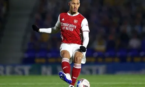"Tôi không bất ngờ khi William Saliba không được ra sân cho Arsenal"