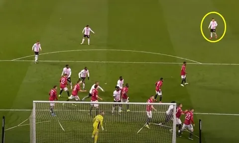 Gõ cửa Man Utd, Mourinho muốn mang trò cũ sang Roma