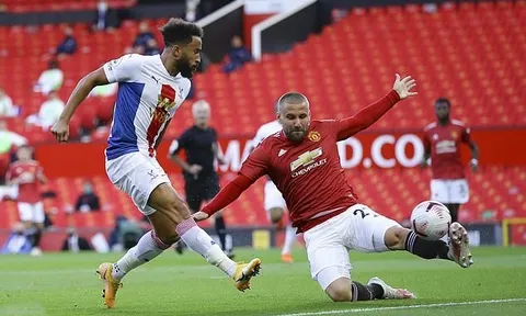 Roy Keane chỉ ra bom tấn đến M.U sai thời điểm