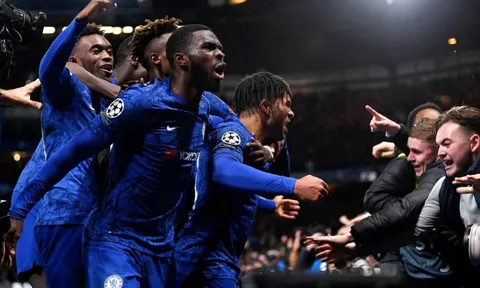 Fan Chelsea điên tiết vì "nghệ sỹ hài 70 triệu", chỉ ra 1 vấn đề tréo ngoe