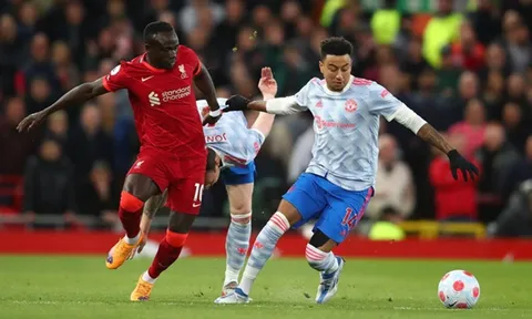 Lingard xin lỗi cổ động viên Man Utd