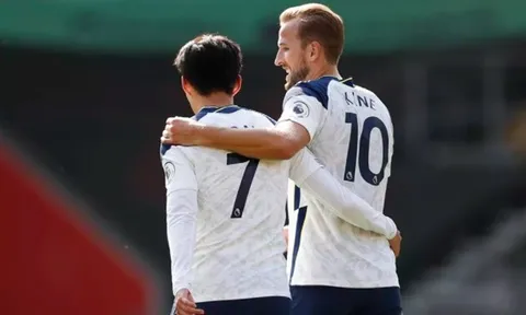 Những "con số biết nói" sau vòng 2 Premier League: Double poker, thẻ đỏ lịch sử và siêu tân binh Liverpool