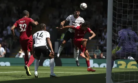 Nunez ghi bàn + kiến tạo, Liverpool vẫn bị tân binh cầm chân