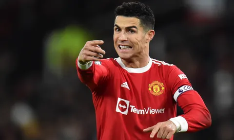 Ronaldo cân nhắc bến đỗ khiến Xavi "giật mình"