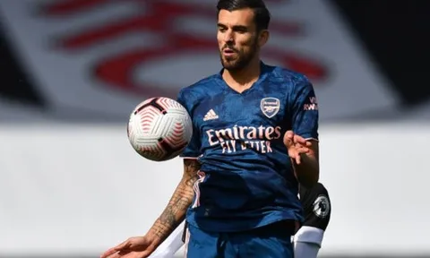CHOÁNG! Đánh bại Inter, CĐV Milan ăn mừng như vừa giành Scudetto