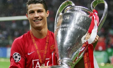 Gary Lineker chỉ ra 2 đối thủ nặng ký của M.U trong cuộc đua Harry Kane