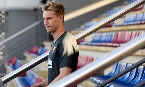 Bị tổn thương ở Barca, De Jong sẽ được chữa lành ở M.U