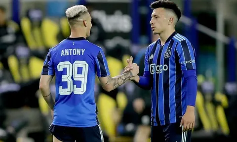 Ajax chốt giá 106 triệu bảng cho Man Utd