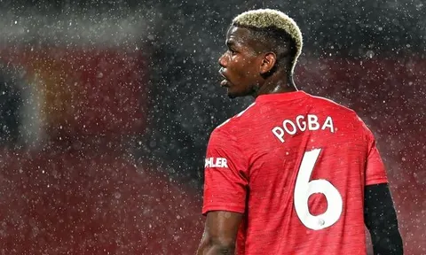 Jamie Carragher nói lời đau lòng về bộ đôi tiền vệ của Man United