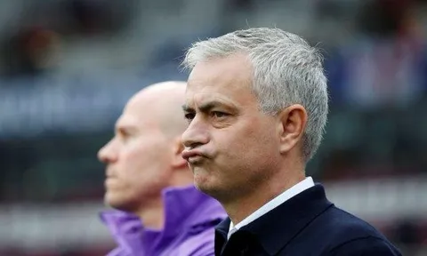 1 trận của Mourinho bằng "nửa năm" của Pochettino