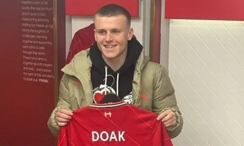 Ben Doak chuẩn bị đến Liverpool