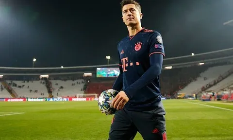 ĐH xuất sắc nhất thập kỷ: Lewy sát cánh cùng Messi, Ronaldo