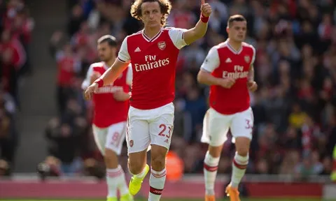 Fan Arsenal kêu ca "lại là thắng 1-0", Emery nói gì?