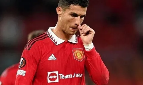 10 cầu thủ có thu nhập khủng nhất năm 2022: Ronaldo, Messi thua 1 người