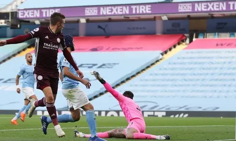 10 con số đặc biệt trận Man City 2-5 Leicester: Vardy hơn cả Messi