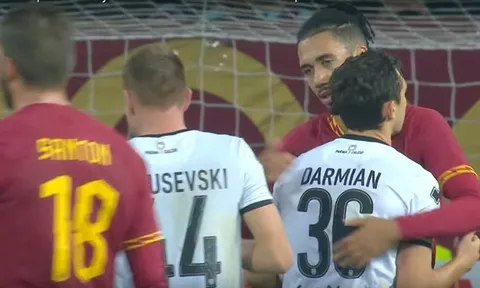 10 hình ảnh ấn tượng tại Serie A trong 24 giờ qua: Sao Man Utd hội ngộ