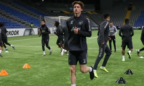 10 'ngọc thô' Solskjaer vừa gọi, ai đủ sức nối gót Greenwood và Williams?