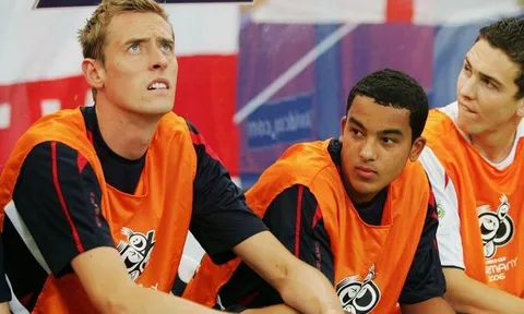 10 'siêu dự bị' trong lịch sử Premier League: Walcott đồng thứ 7