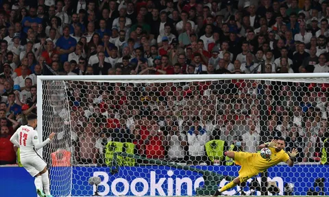 10 thống kê Ý 1-1 Anh (pen 3-2): Lời nguyền 11m; Bàn thắng chớp nhoáng