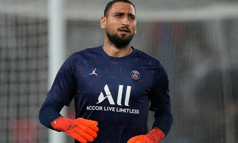 10 thủ thành đắt giá nhất hiện nay: "Tiểu Buffon" sánh ngang 1 cái tên