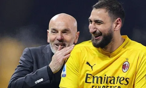 Các ông lớn rụt rè, AC Milan khả năng giữ được 'siêu thủ môn'