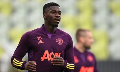 Cầu thủ Man Utd bị chê không đủ trình đá cho Aston Villa