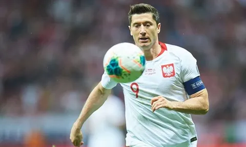 Chelsea quan tâm, HLV trưởng Bayern Munich nói rõ về tương lai của Lewandowski
