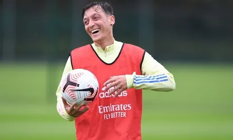 Xác định bến đỗ mới, 90% Ozil sẽ rời Arsenal trong tháng Giêng