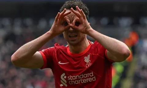Carragher: "Cậu ta là một cỗ máy ghi bàn hàng đầu"