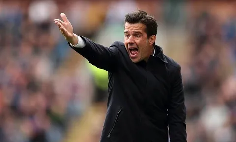 Chiêu dụ ''cố nhân'' thay Silva, Everton nhận liền 2 ''trái đắng''