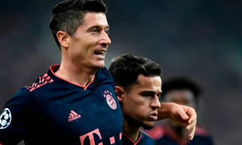 12 trận liên tiếp ghi bàn, hãy gọi Lewandowski là 'siêu nhân'