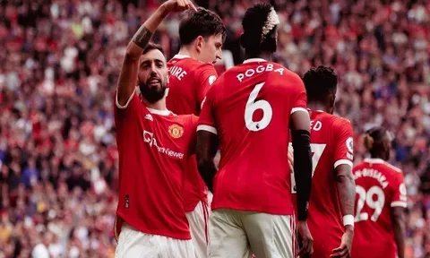 Gary Neville chỉ rõ 2 bến đỗ mới của Pogba sau khi rời Man Utd