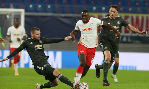 Đội nhà phơi áo, sao Man Utd có kỷ niệm không biết nên nhớ hay quên