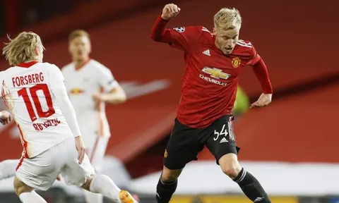 Vì sao Fernandes, Rashford dự bị; Van de Beek, Pogba ra sân từ đầu trận thắng Leipzig?