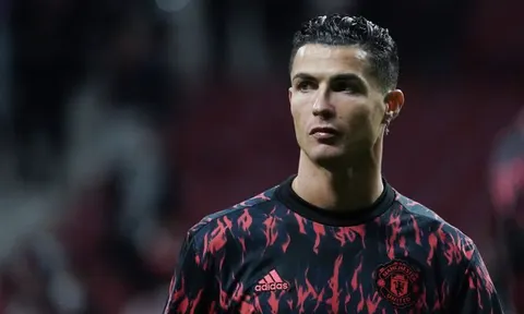 14 cầu thủ sẵn sàng nối gót Ronaldo rời Man Utd