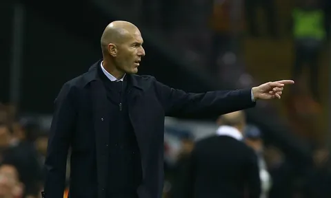 Giữ ghế thành công, Zidane tiết lộ "bí kíp" giúp Real lột xác hoàn toàn