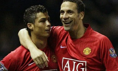 'Tôi sẽ trở lại Man United để giải quyết vấn đề hàng thủ'