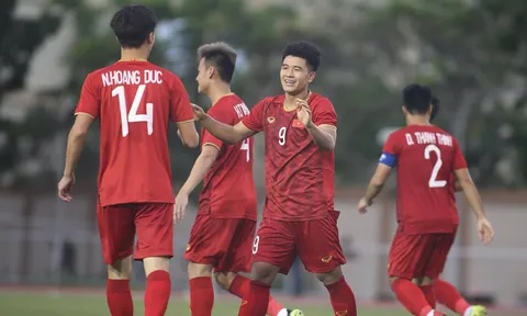 15h00 ngày 28/11, U22 Việt Nam vs U22 Lào: Thị uy sức mạnh