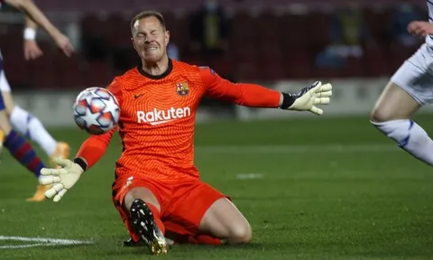 Trở lại sau chấn thương, "Người nhện" Barca lập tức chấn chỉnh toàn đội