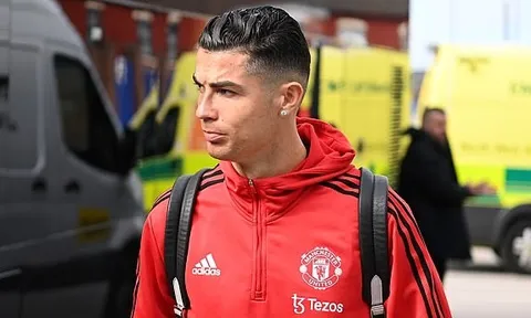 Vì Ten hag, M.U sẵn sàng cho Ronaldo ra rìa