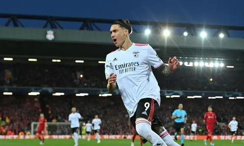 Thương vụ Nunez báo hiệu mùa hè khốc liệt dành cho Man Utd