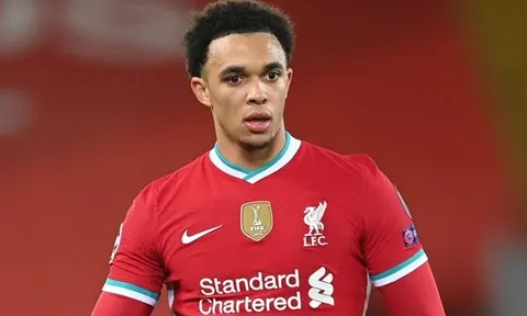 Klopp giải thích lý do Alexander-Arnold không ra sân